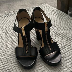 New 4in Michael Kors black heel size 9.5